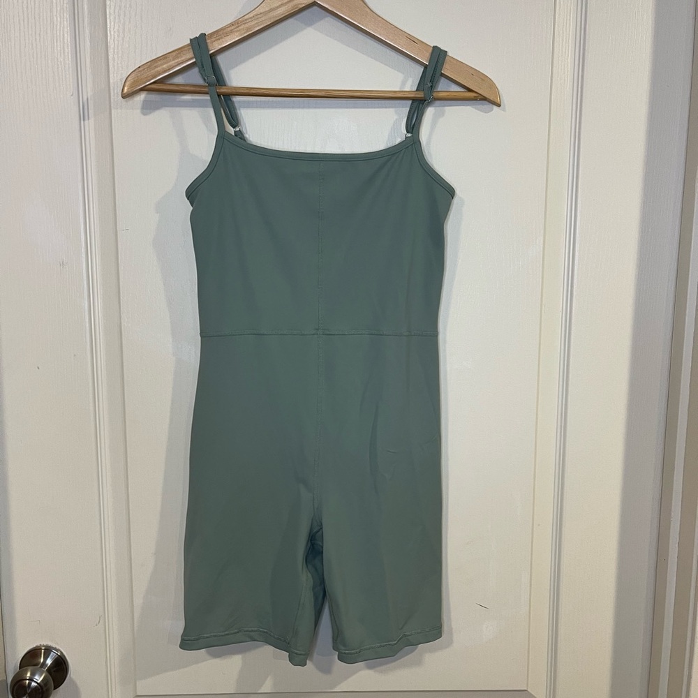 Athletic Spandex Green Romper - Picture 2 of 5